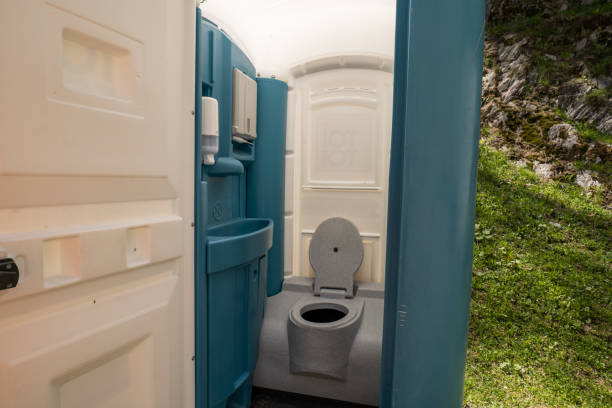 Best Portable restroom trailer rental  in Catalina, AZ